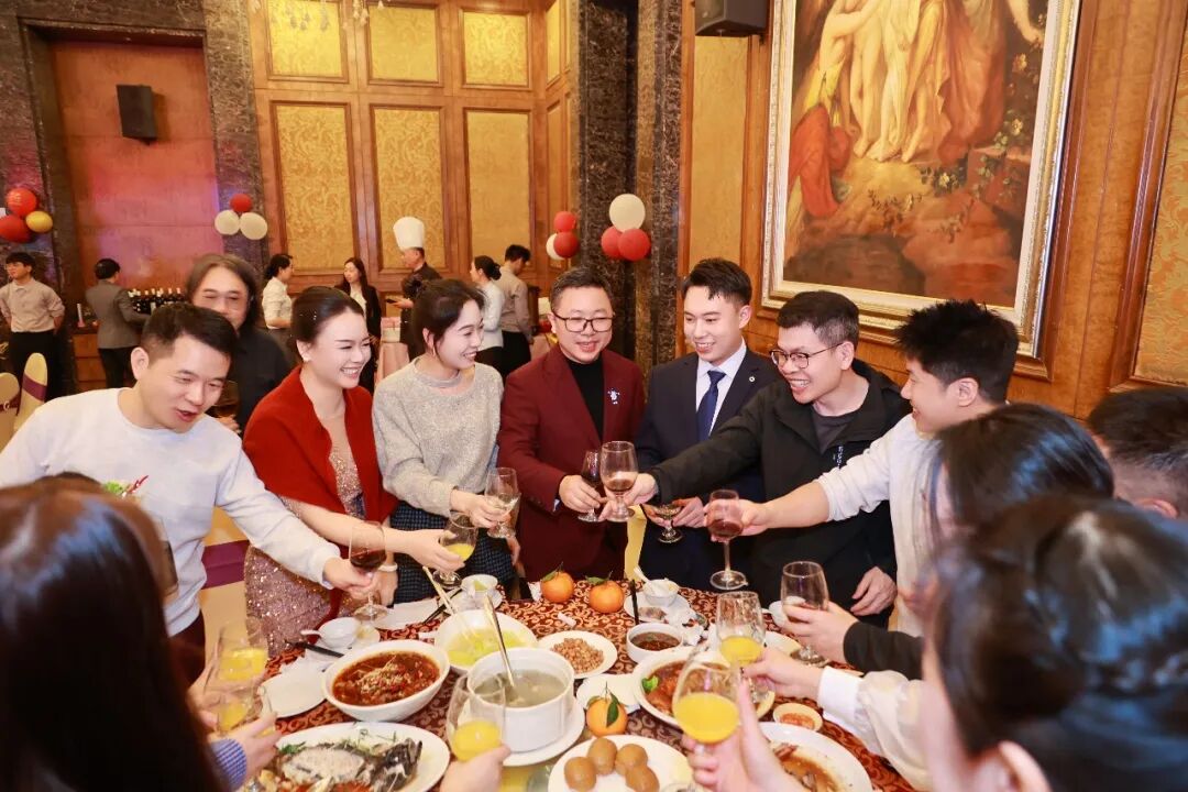同心筑梦·温暖同行 | 康瑞通2025年终表彰暨2026迎春晚会圆满落幕